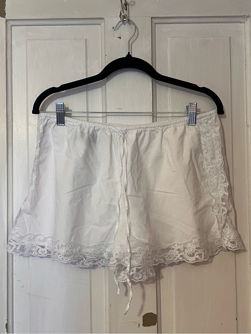 Zara White Lace-Trim Sleep Shorts